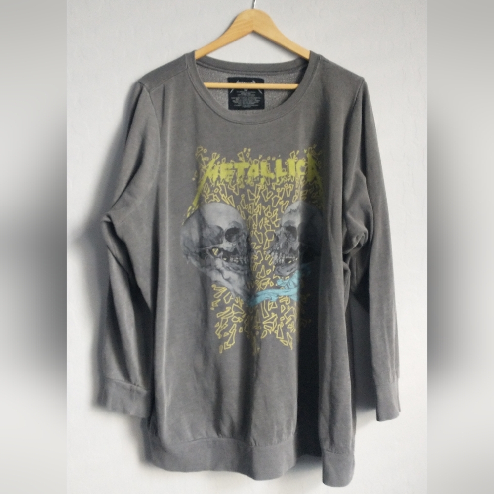 Metallica Gray Long Sleeve Graphic Sweatshirt XXL